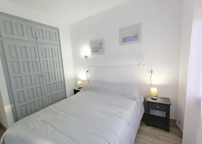 Montemar Apartment *